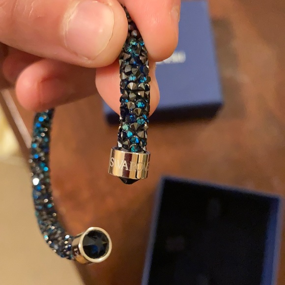 Blue Swarovski Crystal Bracelet - Picture 6 of 8